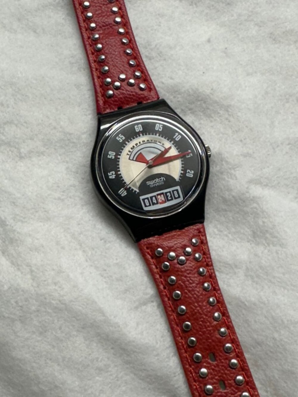 Swatch Watch Red Flame GB418 Vintage 1995 - Picture 2 of 7